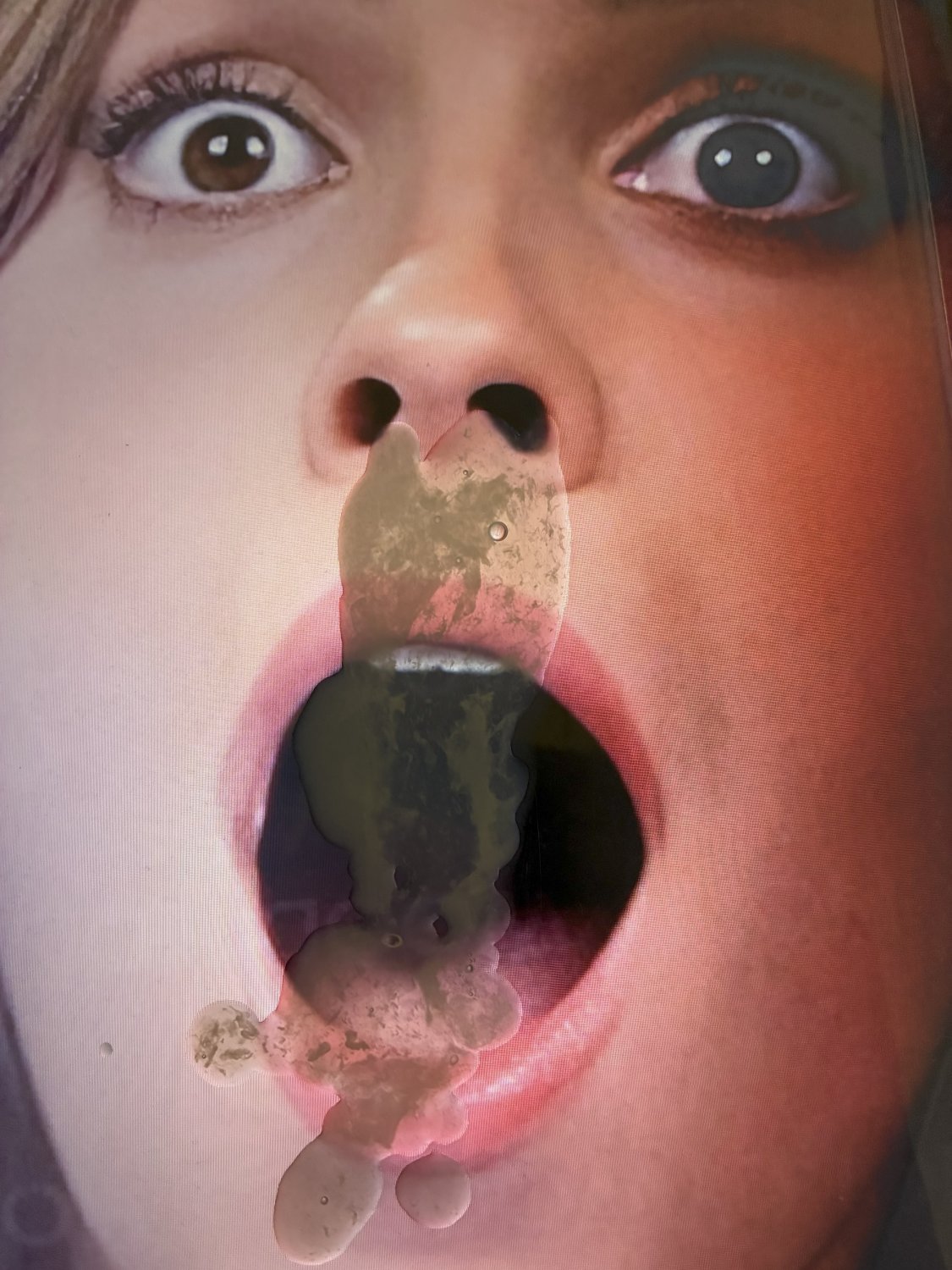 a6sVPgRQ cum tribute emma watson 3 08.jpg